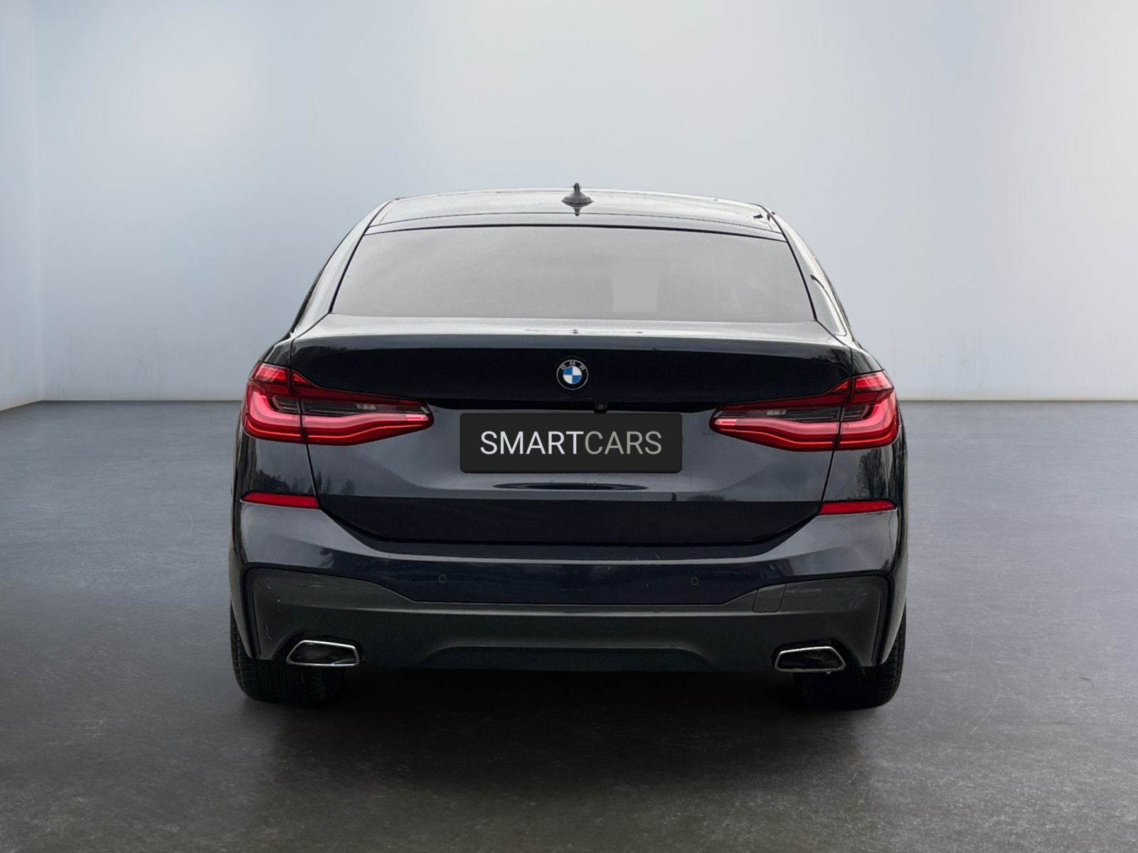 BMW melns (3).jpg