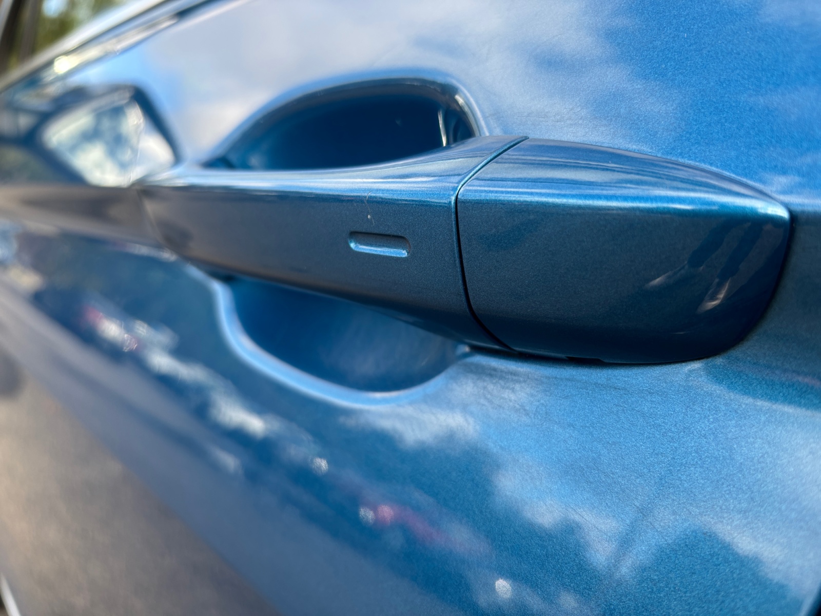 VW Tiguan blue (22).jpg